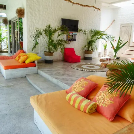 Villa Rustic Charm Gili Trawangan Buitenkant foto